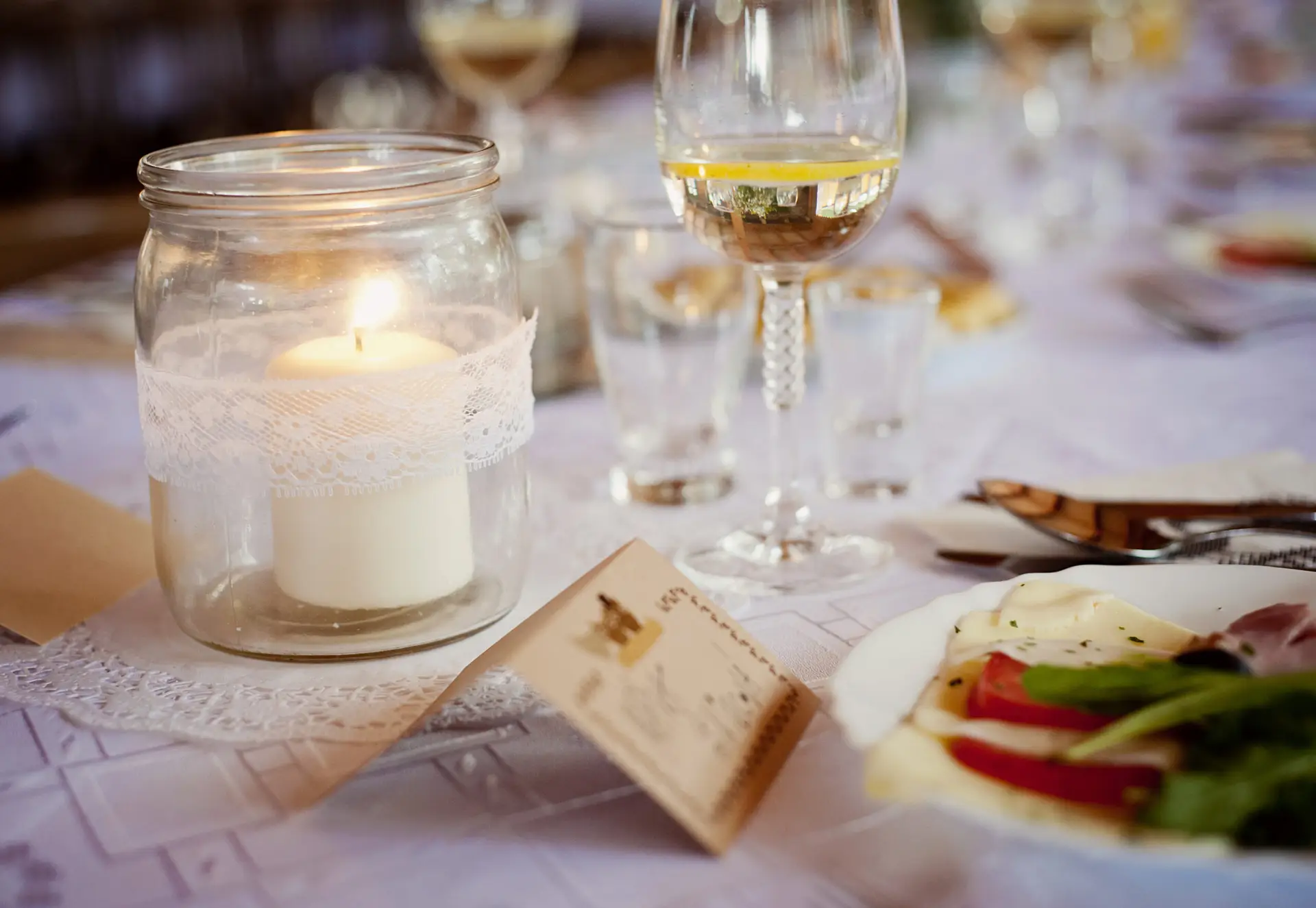beautiful wedding reception with items from chicago wedding vendors