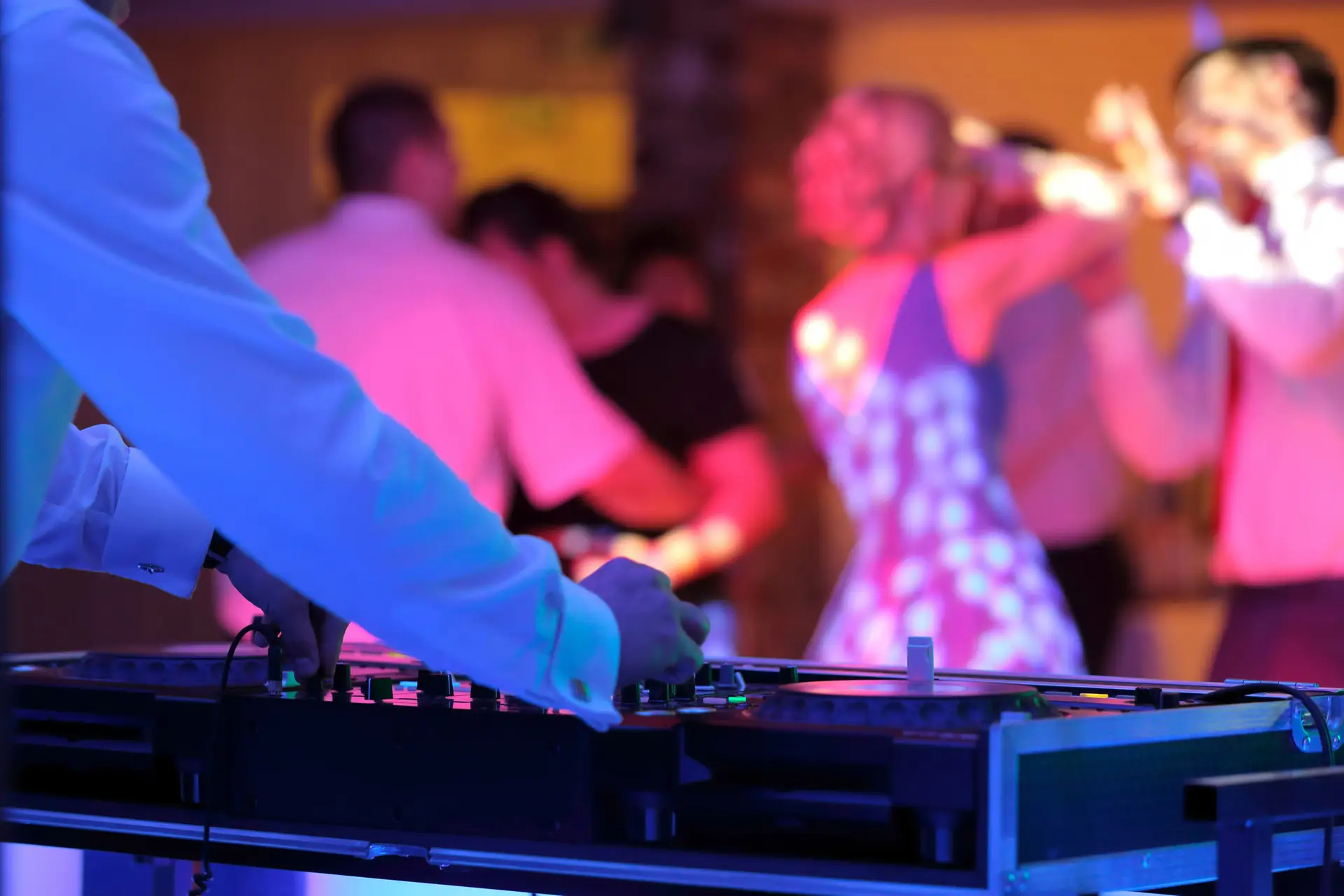 dj chicagoland