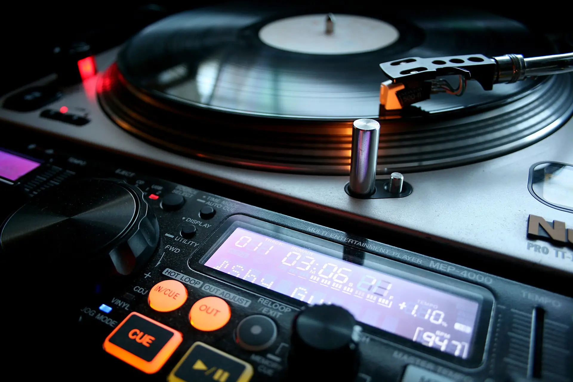 djs in chicago