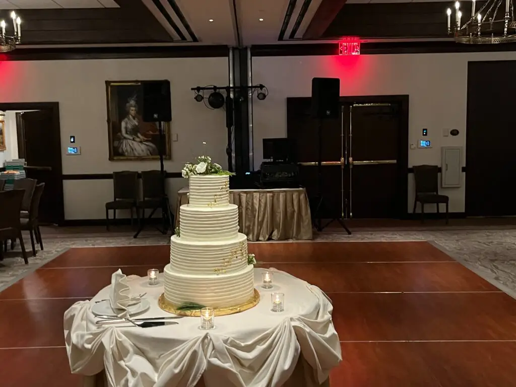 Deer Path Inn 4