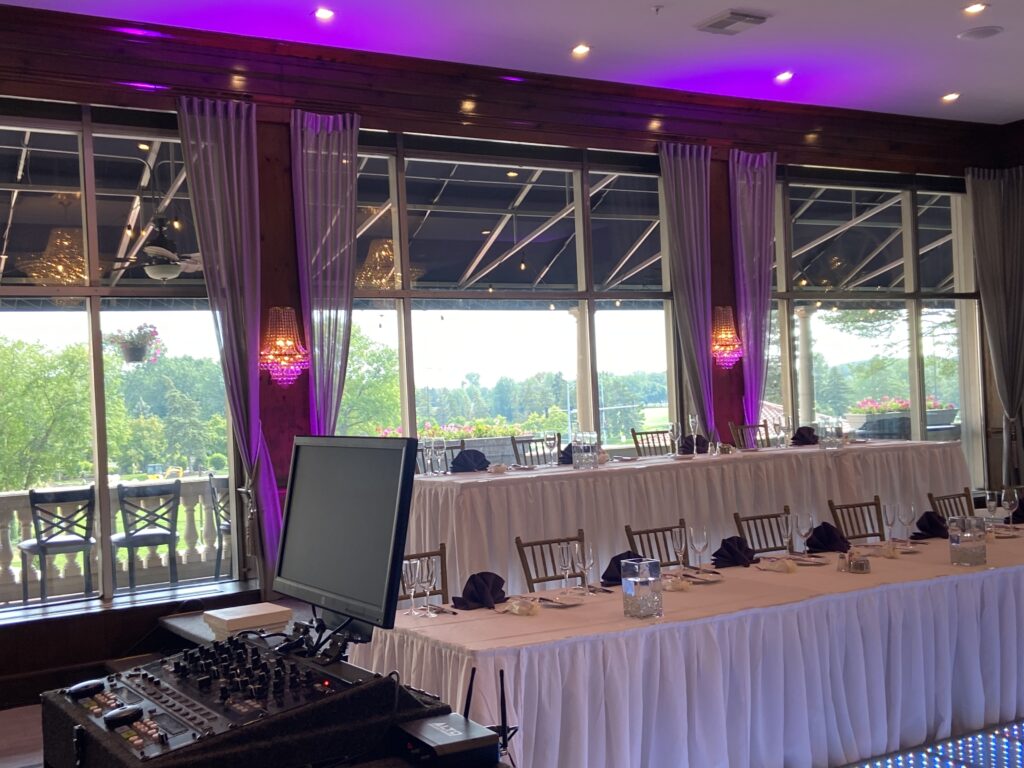 Drake Hotel Oak Brook 4