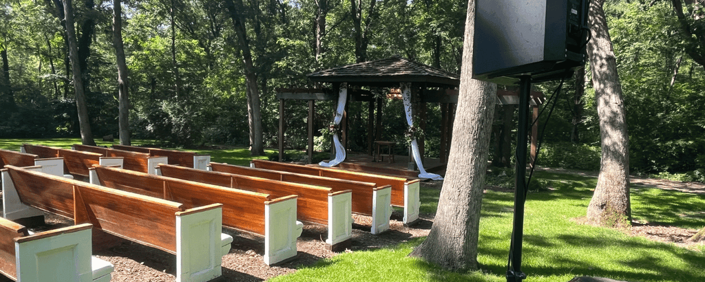 indoor vs outdoor 2 Outdoor Wedding